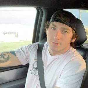 Meet your Posher, Ethan